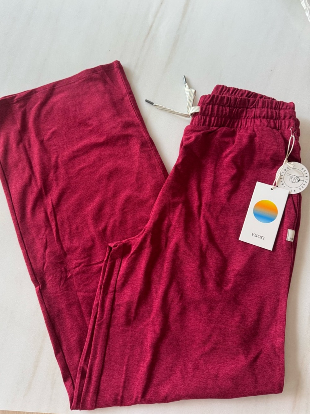 NEW NWT Vuori Women’s Halo Essential Wideleg Pant Size Large Strawberry Heather